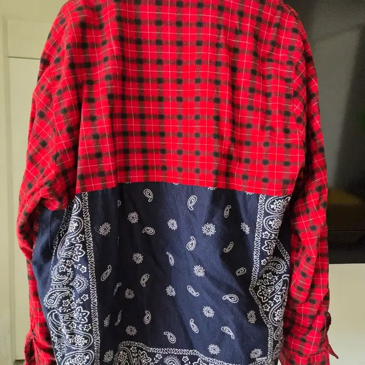 [SOLD OUT] 투머치토커 레드 체크 남방 + 페이즐리 스카프