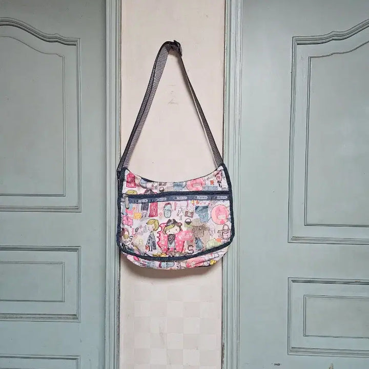 [BUNJANG] LeSportsac Crossbody Bag (Shoulder Bag) / 레스포삭 크로스백(숄더겸용)