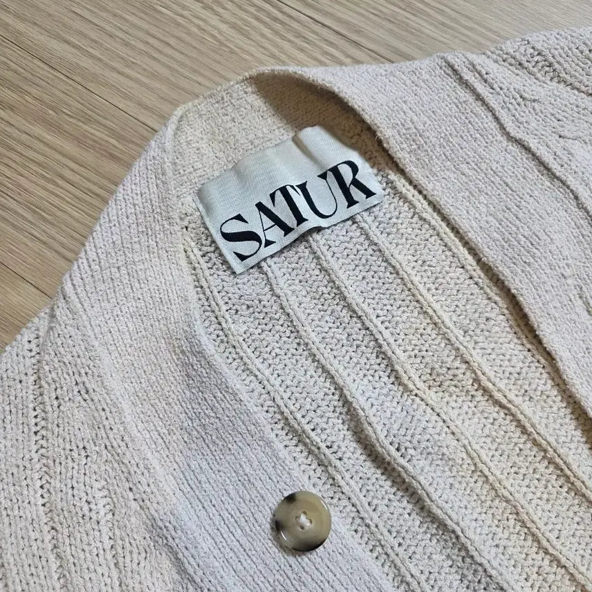 [BUNJANG] Saeer Faro Boucle Cardigan Beige / 세터 파로 부클 가디건 베이지