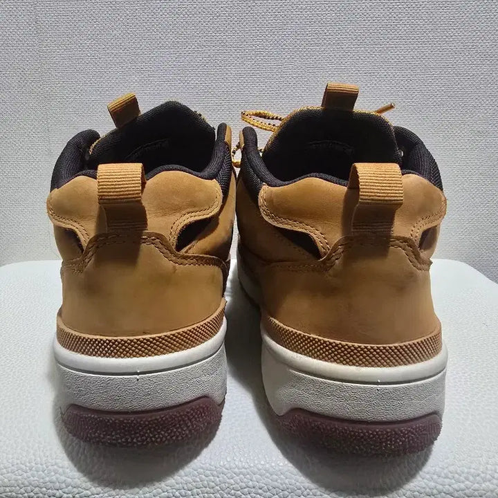 [BUNJANG] Vans Tweaked Sneakers Brown WP V2558 / 반스 트위크 스니커즈 브라운 WP V2558
