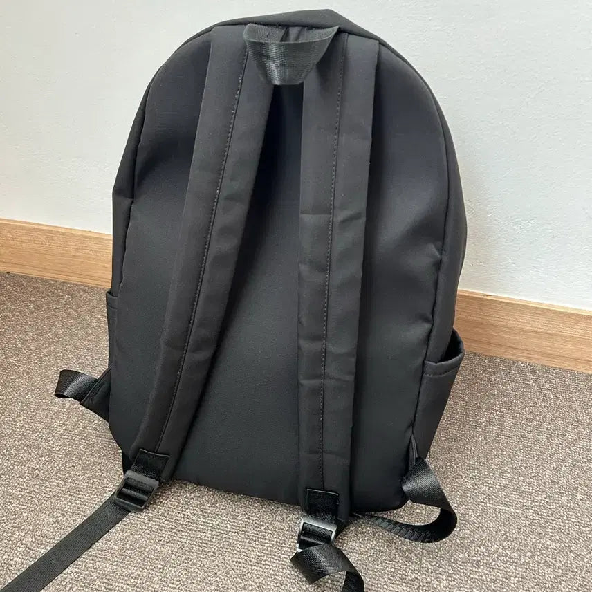 [BUNJANG] Black Backpack / 검은색 책가방