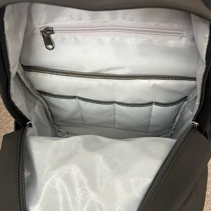 [BUNJANG] Black Backpack / 검은색 책가방