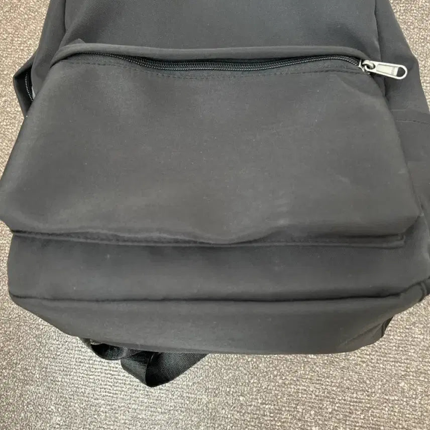 [BUNJANG] Black Backpack / 검은색 책가방