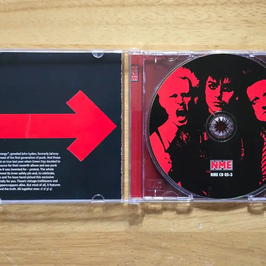 [BUNJANG] NME Green Day Compilation CD Album / CD 음반 NME Green Day Present Punk 영국반