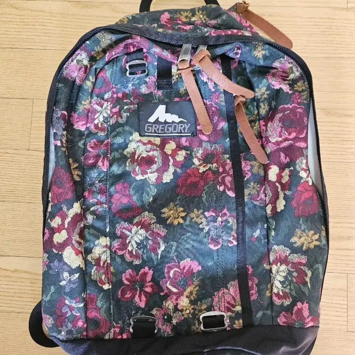 [BUNJANG] Gregory Kurogo Floral Pattern / 그레고리 구로고 꽃무늬