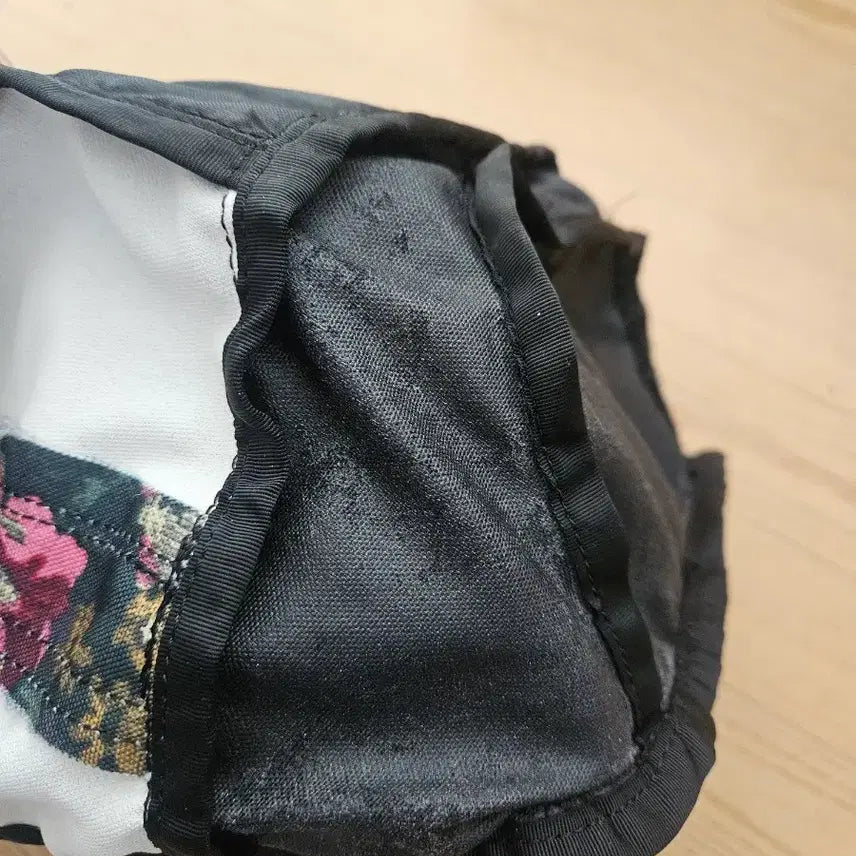 [BUNJANG] Gregory Kurogo Floral Pattern / 그레고리 구로고 꽃무늬