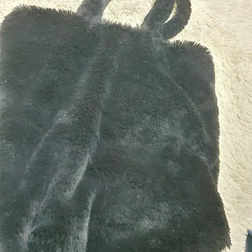 [BUNJANG] LAP Black Fur Tote Bag / 블랙 퍼 토트백 털가방