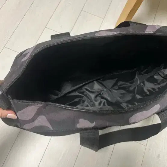 [BUNJANG] Bape Magazine Shoulder Bag / Bape 베이프 잡지 부록 가방