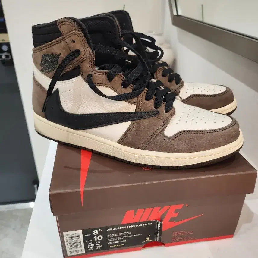 [BUNJANG] Nike Jordan 1 Travis Scott Mocha High OG / 나이키 조던 1 트래비스 스캇 모카 하이 og