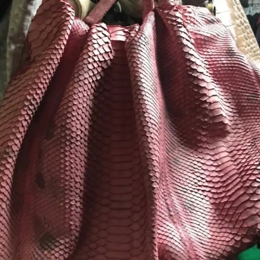 [BUNJANG] Custom Pink Python Leather Big Bag / 맞춤 수입이라 하나밖에 없는 핑크 파이톤 가죽 빅백 스트랩탈부착 가능