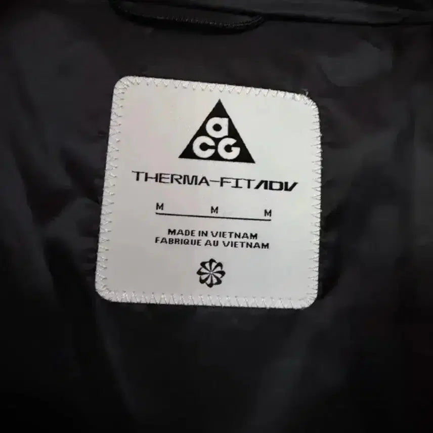 [BUNJANG] Nike Lunar Lake Padded Jacket / 나이키 루나레이크 패딩