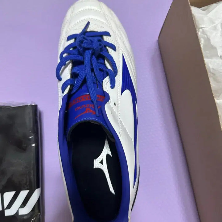 [BUNJANG] Mizuno Football Shoes Synthetic Leather 250 / 미즈노 축구화 인조가죽 250