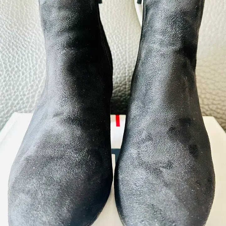 [BUNJANG] Black Suede Ankle Boots / 블랙 스웨이드 앵클 부츠
