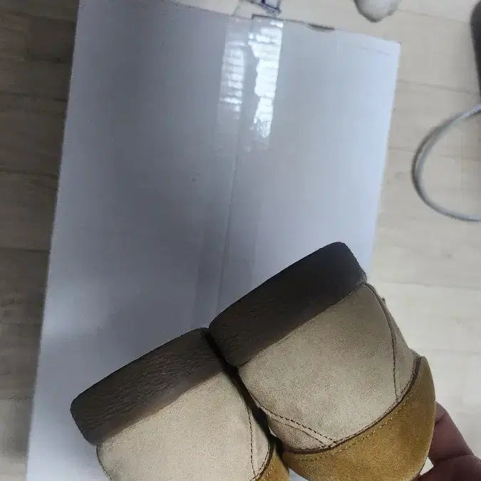 [BUNJANG] Adidas Tobacco Brown Sneakers / 아디다스 토바코 브라운 270 (펜톤 메사)