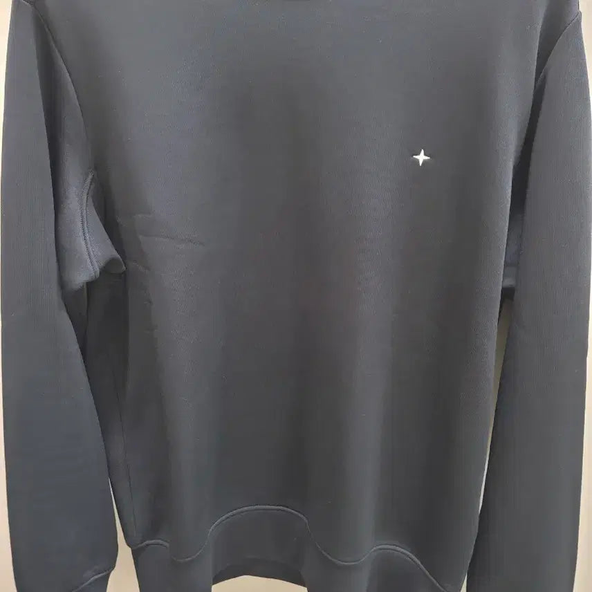 [BUNJANG] Stone Island Embroidered Logo Black Sweatshirt / 스톤아일랜드 자수로고 블랙 맨투맨 티셔츠