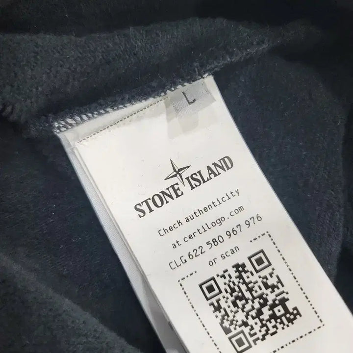 [BUNJANG] Stone Island Embroidered Logo Black Sweatshirt / 스톤아일랜드 자수로고 블랙 맨투맨 티셔츠