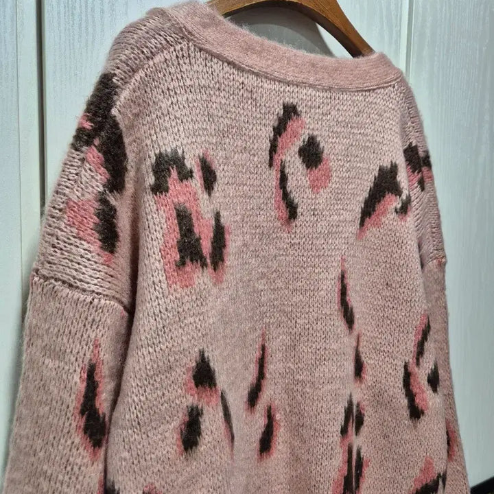 [BUNJANG] Pink Leopard Knit Cardigan / (세일)핑크 레오파드 니트 가디건