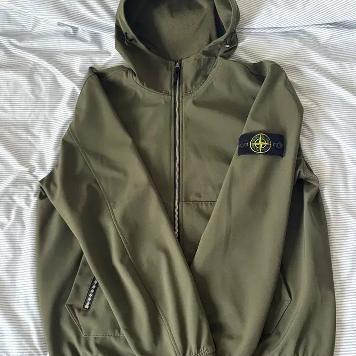[SOLD OUT] 스톤아일랜드 소프트쉘 ss xl