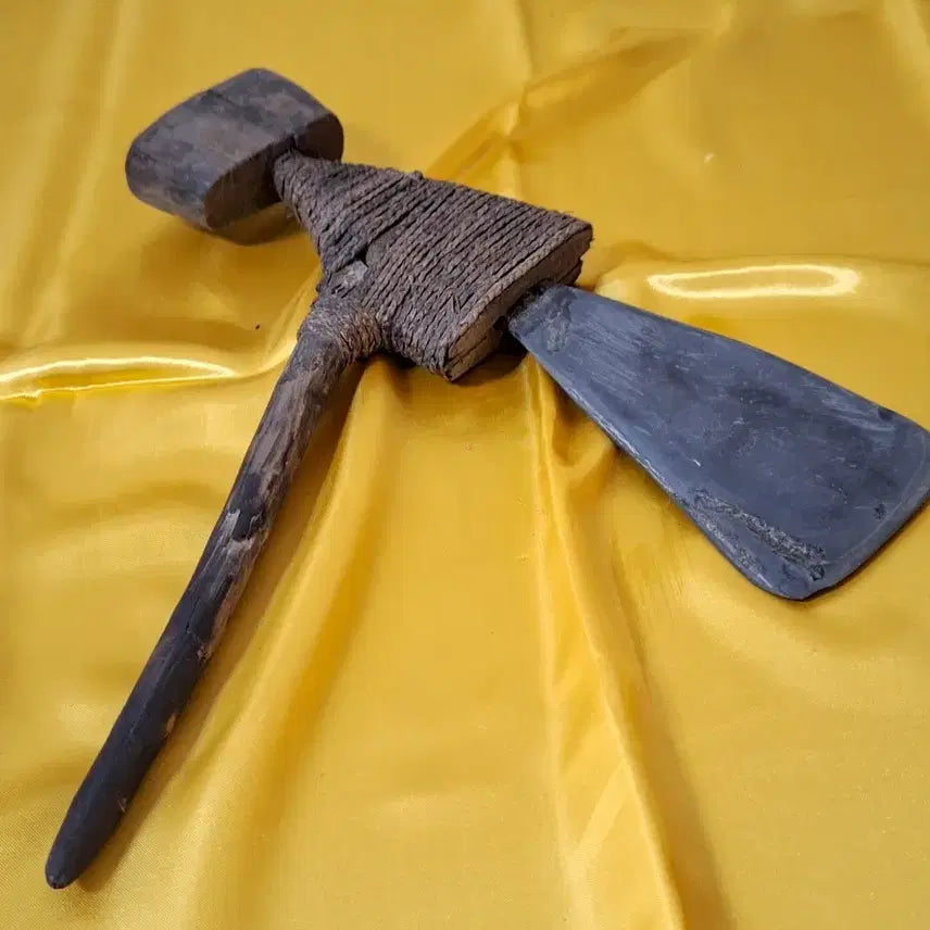 [BUNJANG] Antique Stone Axe / 옛날 돌도끼