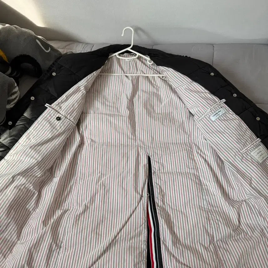 [BUNJANG] Thom Browne Padded Coat Size 4 / 톰브라운 패딩 코트 4사이즈