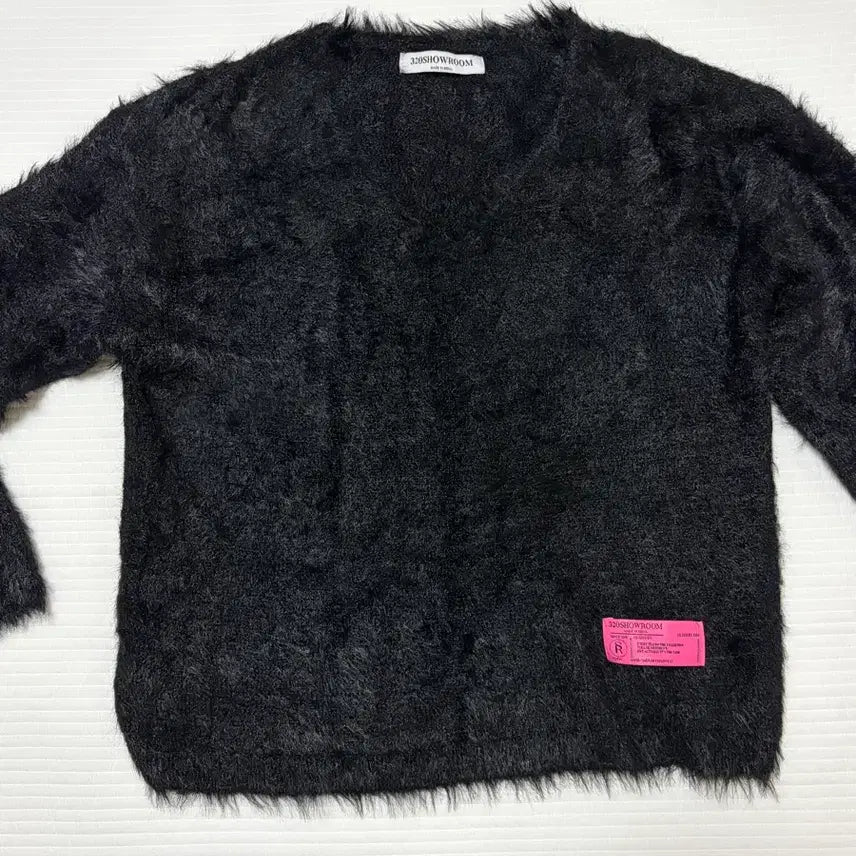 [BUNJANG] 320 Showroom Black Angora Knit Sweater / 320쇼룸 블랙 앙고라 니트