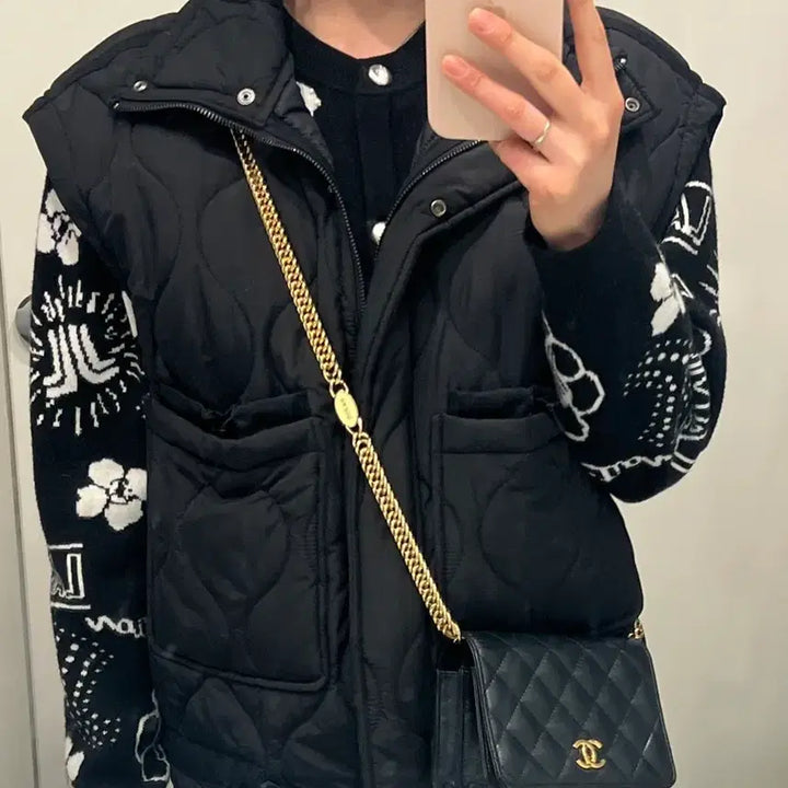 [BUNJANG] Chanel CC Logo WOC Black Gold Hardware / 샤넬 cc로고 woc 블랙 금장