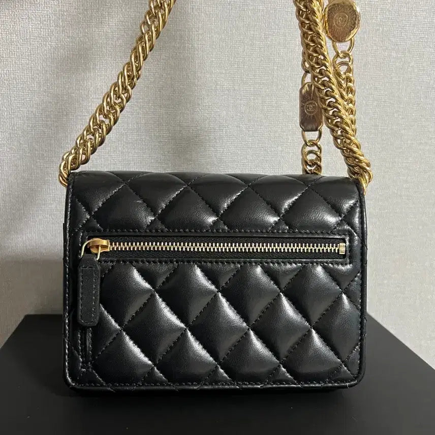 [BUNJANG] Chanel CC Logo WOC Black Gold Hardware / 샤넬 cc로고 woc 블랙 금장