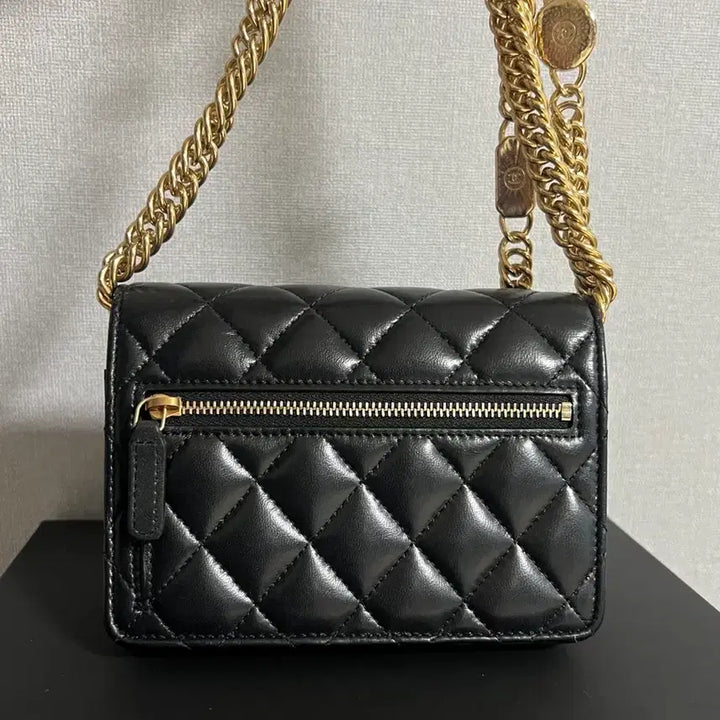 [BUNJANG] Chanel CC Logo WOC Black Gold Hardware / 샤넬 cc로고 woc 블랙 금장