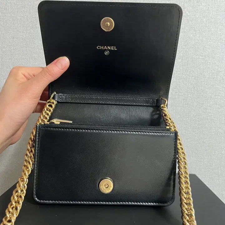 [BUNJANG] Chanel CC Logo WOC Black Gold Hardware / 샤넬 cc로고 woc 블랙 금장