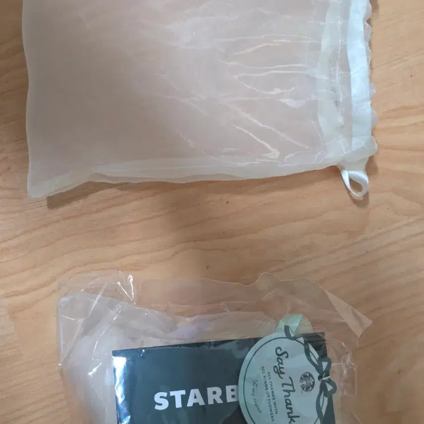 [BUNJANG] Starbucks Thanks Flower Bearista Keychain / (새상품) 스타벅스 땡스 플라워 베어리스타 키체인