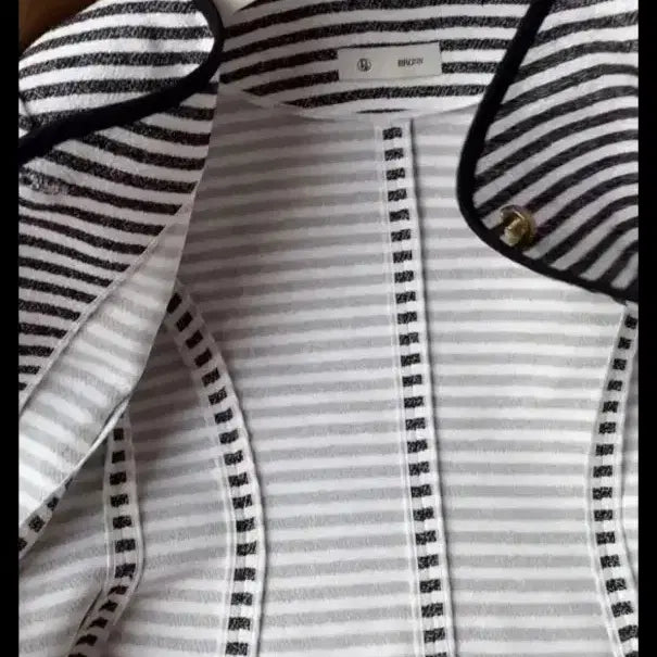 [BUNJANG] Stripe Puff Jacket / 브론 스트라이프 퍼프자켓(새상품)가격내림x