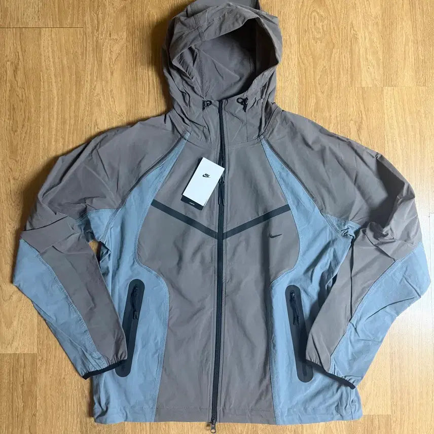 [BUNJANG] Nike Tech Windrunner Woven Loose Jacket (M) / [M] 나이키 테크 윈드러너 우븐 루즈 자켓 바람막이