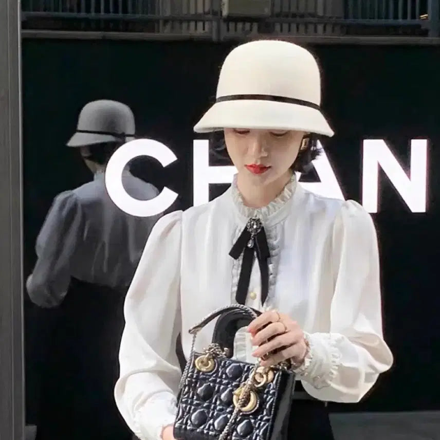 [BUNJANG] White Wool Bucket Hat with Black Ribbon / 양모 화이트햇 벙거지 모자 페도라 블랙 리본 샤넬스타일 버킷햇