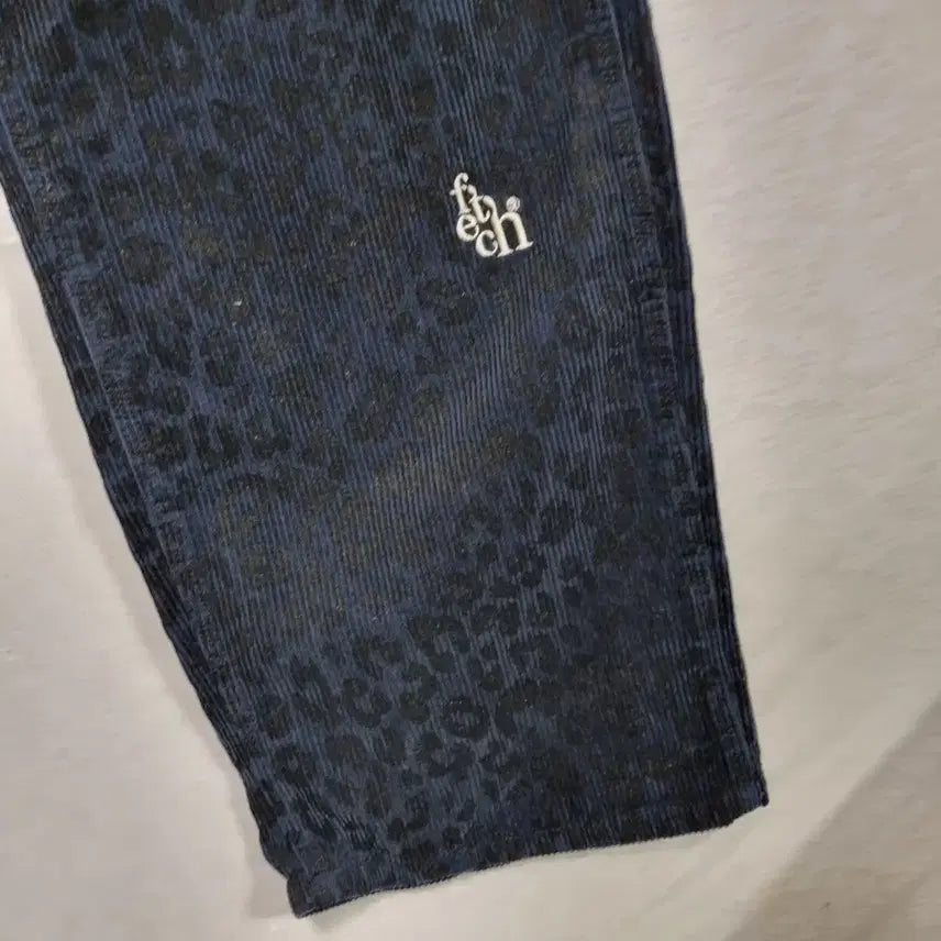 [BUNJANG] Peach Corduroy Leopard Print Pants - Men&