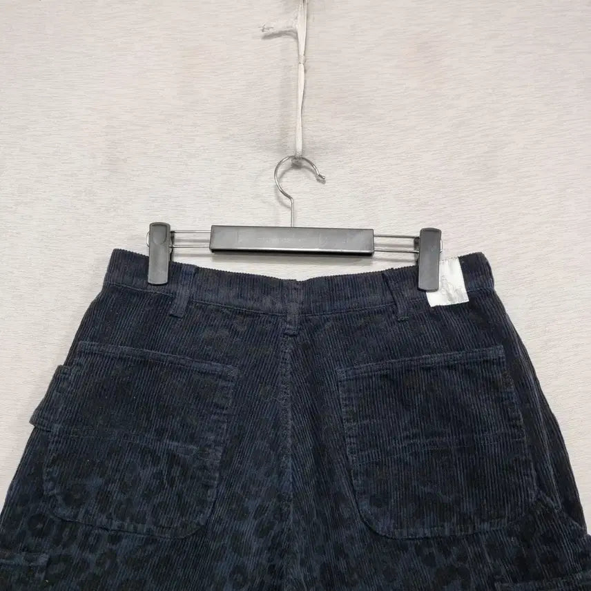 [BUNJANG] Peach Corduroy Leopard Print Pants - Men&