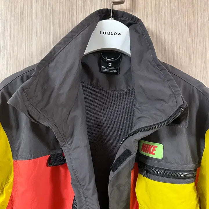 [BUNJANG] Nike Multicolor Windbreaker XS / 나이키 멀티컬러 바람막이