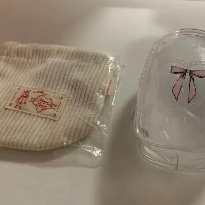 [BUNJANG] TonyMoly Yoo Hee Pouch / 페라페라 하트포션 파우치, 토니모리 유희 파우치