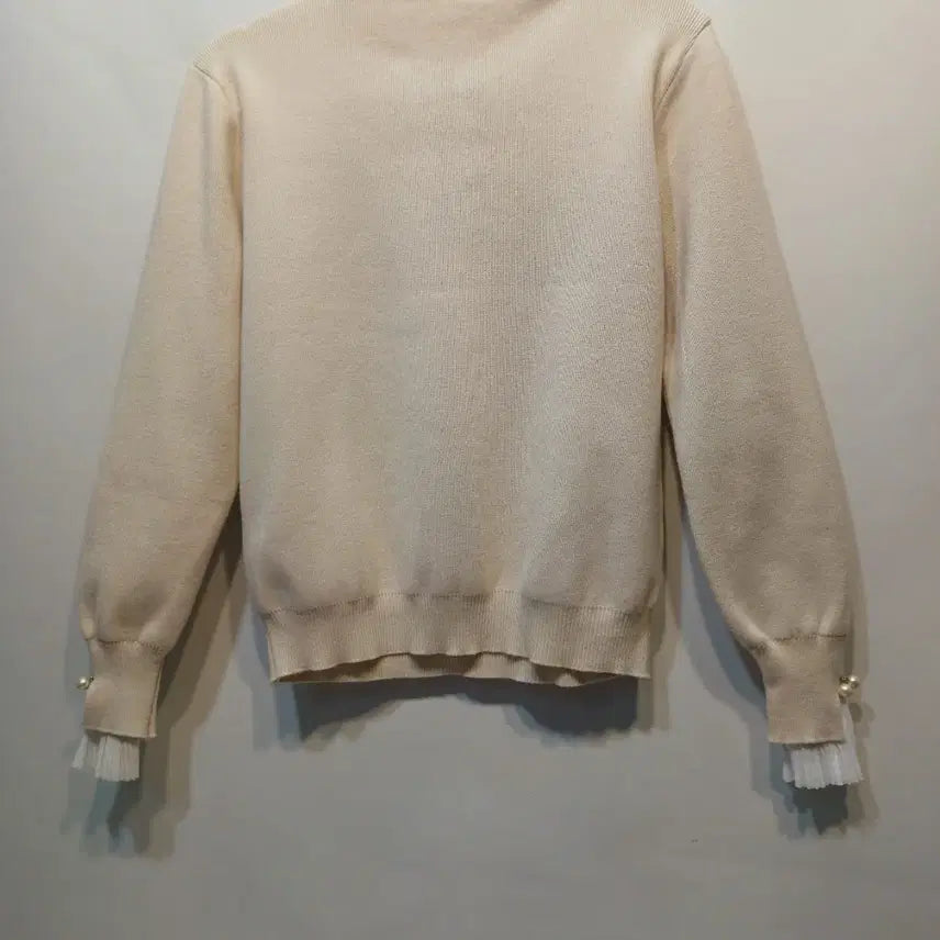 [BUNJANG] Ivory Frill Neck Knit / 아이보리 프릴넥 니트80사이즈 가을겨울   62140