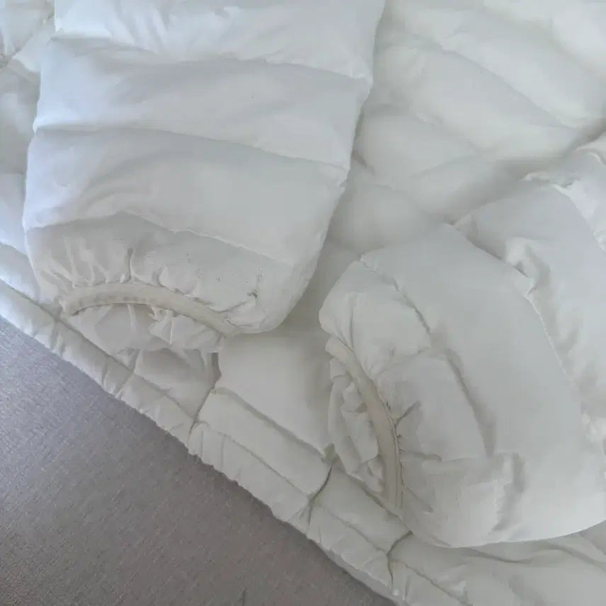 [BUNJANG] Weeekly Pocket Lightweight Padding Anorak White / 위크어스 포켓 경량 패딩 아노락 화이트