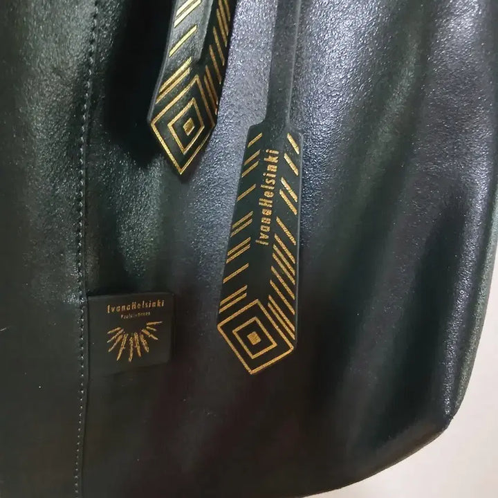 [BUNJANG] Ivana Helsinki Leather Shoulder Bag / 이바나헬싱키 양가죽 숄더백