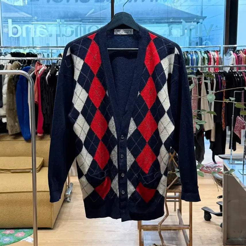 [BUNJANG] Burberry Argyle Pattern Cardigan / 버버리 네이비 아가일패턴 가디건