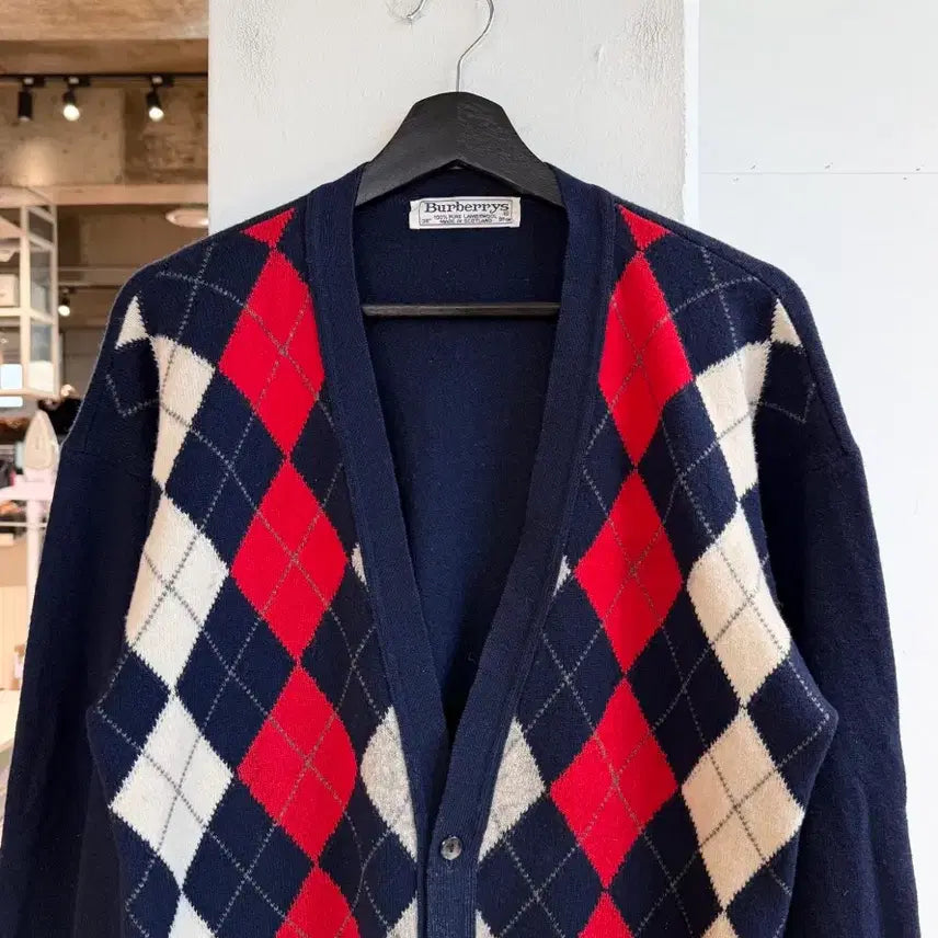 [BUNJANG] Burberry Argyle Pattern Cardigan / 버버리 네이비 아가일패턴 가디건