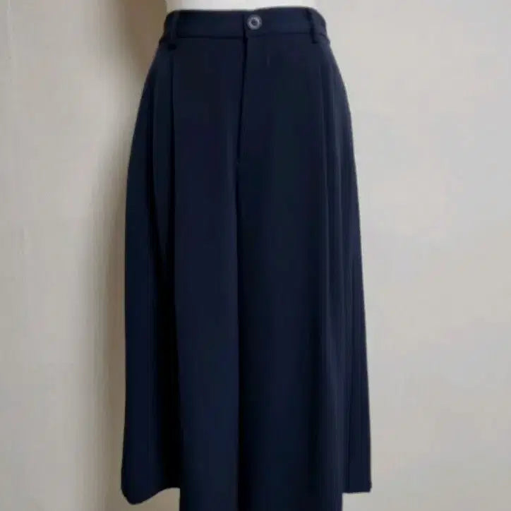 [BUNJANG] Uniqlo Navy Wide 7-part Slacks Pants / P14 유니클로 네이비 와이드 7부슬랙스 팬츠