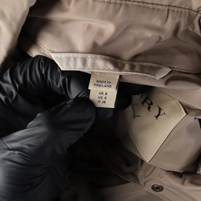 [BUNJANG] Burberry Embossed Hooded Trench Coat / 버버리 엠버포드 후드 트렌치 코트