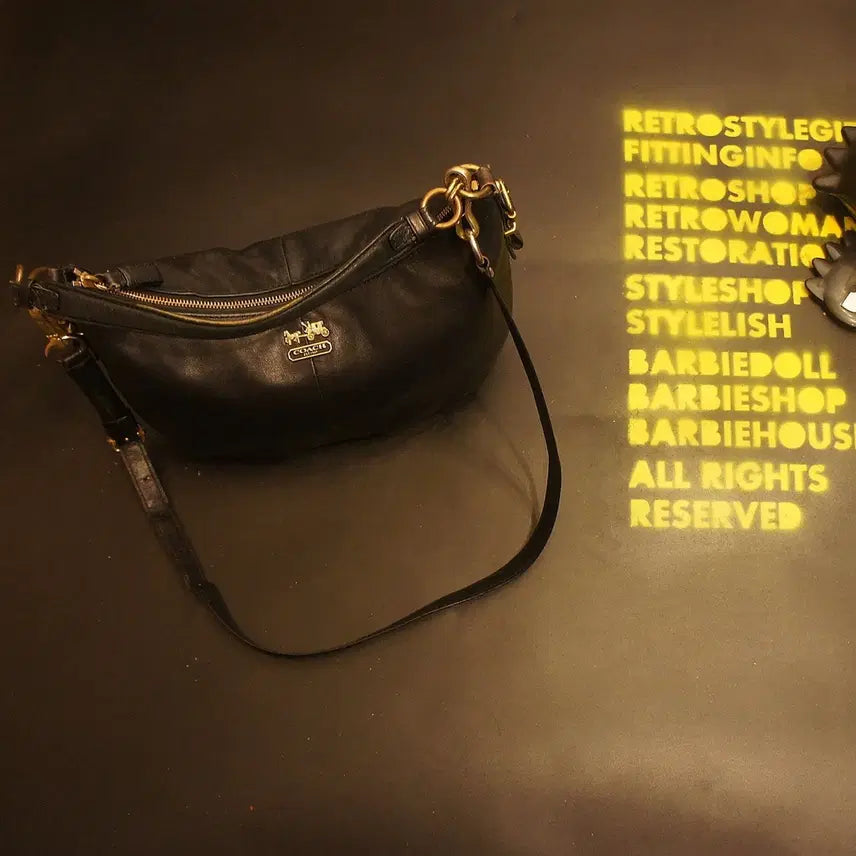 [BUNJANG] Coach Leather Crossbody Bag / 465 코치가방 코치백 가죽크로스백 구제가방 빈티지가방 구제샵