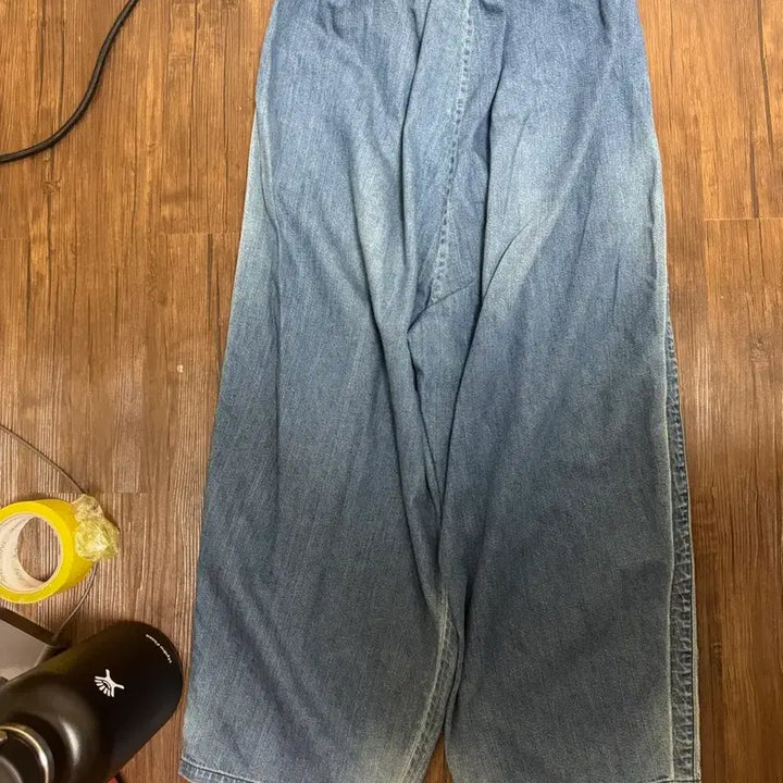 [BUNJANG] Beaker Jeans / 비이커 청바지