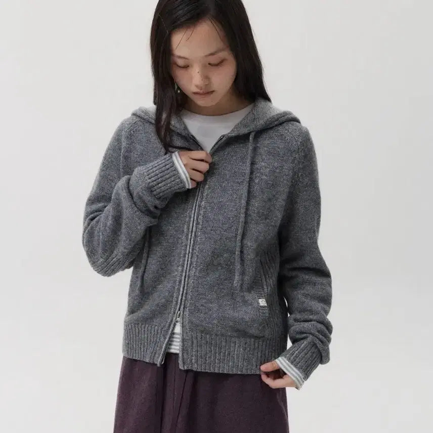 [BUNJANG] OHESIO RIBBED KNIT HOODED ZIP-UP / 오헤시오 니트 후드집업 RIBBED KNIT HOODED ZIP-UP