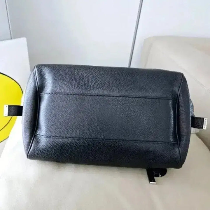 [BUNJANG] Tods Shoulder/Tote Bag (Black, Adjustable) / 3월한정 최저가/깔끔한 상태) 토즈 숄더 토트백 블랙 길이조절가능