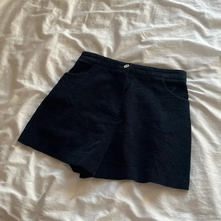 [BUNJANG] TANNAT Corduroy Half Pants M / TANNAT 타낫 코듀로이 하프팬츠 M