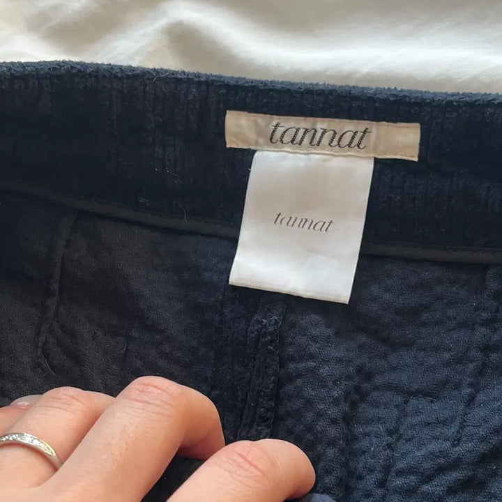 [BUNJANG] TANNAT Corduroy Half Pants M / TANNAT 타낫 코듀로이 하프팬츠 M